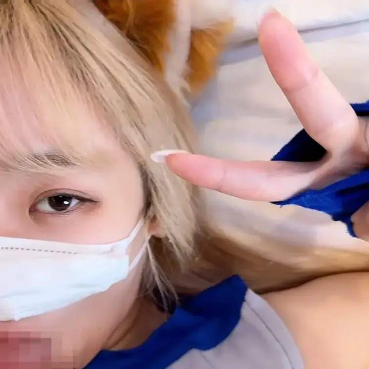 【個撮】ネイリスト目指す美容系専門金髪美女２。白い肌に映えるき●ねダンスで膣奥突かれて腰砕け！バックガン突きに連続中イキ