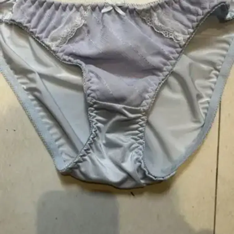 今日のるるの脱ぎたてパンツ🥰