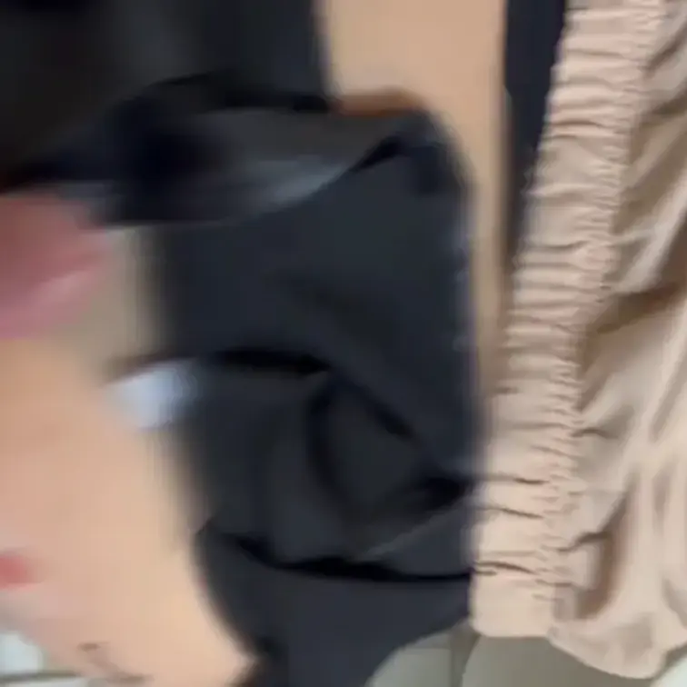 口便器動画2本立てです🙇‍♀️
一本目、全頭マスク、ケツコキ、足舐め、鼻フック、フェラ、口内射精
2本目、鼻フック、