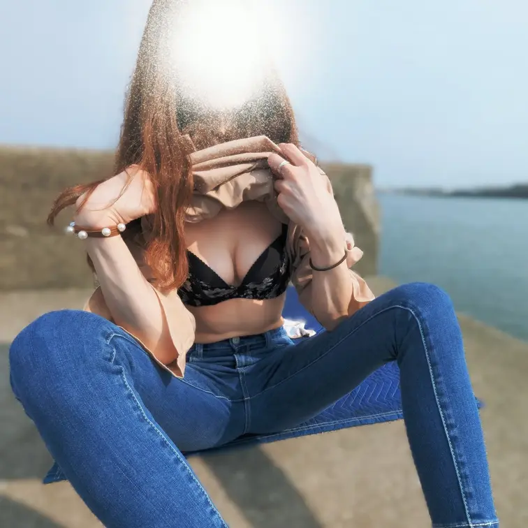 「いいね」｢保存｣嬉しいです🥳 先日海に釣りに行った時の動画です♪全然興味無かったんですが、少し露出楽しくなってきたかも