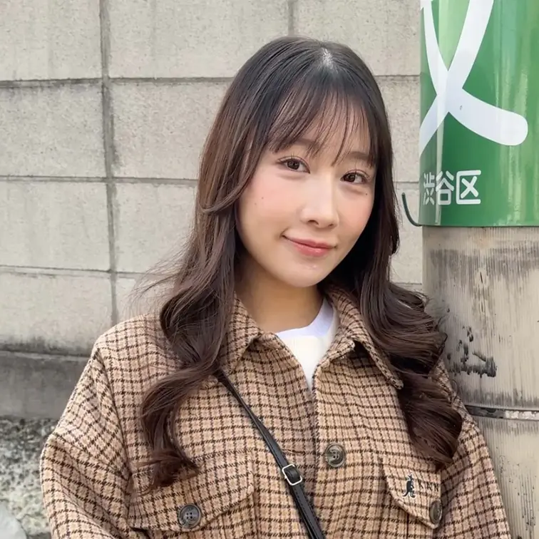 #342【NAMI 22歳】
今回ストリートスナップに協力してくれたのは、チェック柄のシャツがオシャレなNAMIちゃん