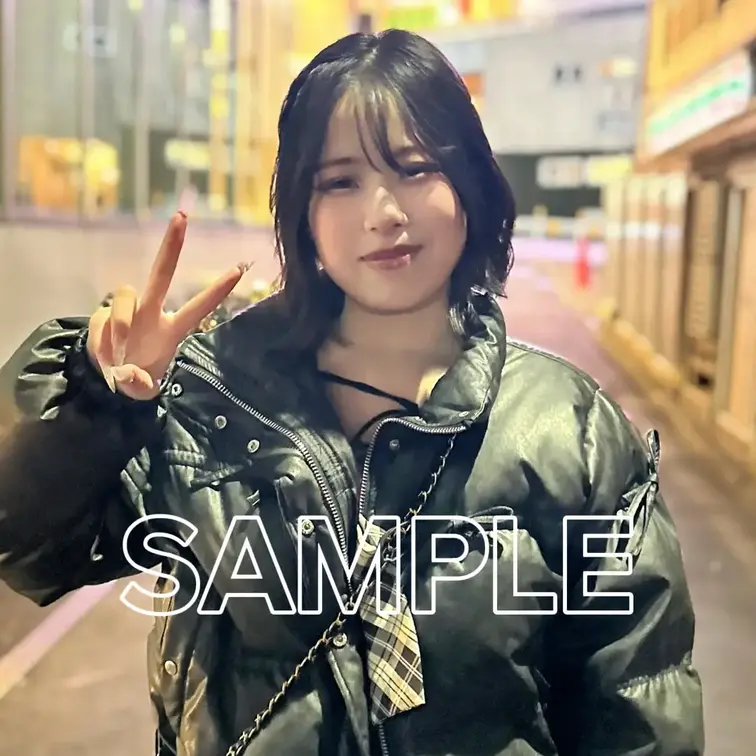#60 MARINA(22)

今回ストリートスナップにご協力してくれたのは、ピチピチ大学生のMARINAちゃん🧜‍