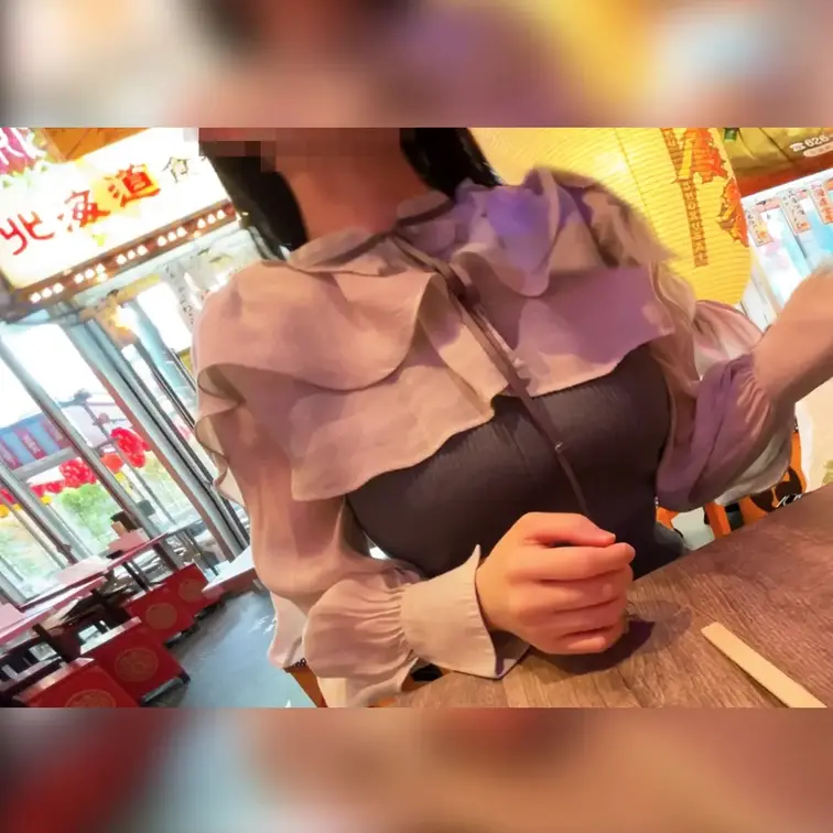 【無料】寝取られたら旦那に報告する美人妻と密会。
ティンダーで知り合った和風美人の人妻さんは旦那に勧められてマッチング