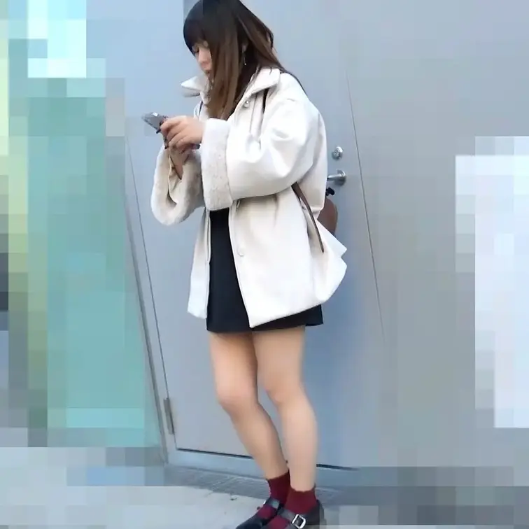 初撮影！あの公園ちかくで待ち合わせ。アプリで出会った女子に中出しを決行したら大変怒られてしまいました！
アプリでマッチ