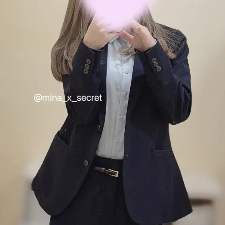 OLのスーツの中♡