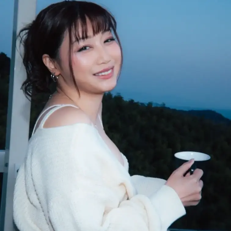 【お知らせ】

あべみほさんのXに、
重要なお知らせを掲載いたしました。
温かく見守っていただけますと幸いです。