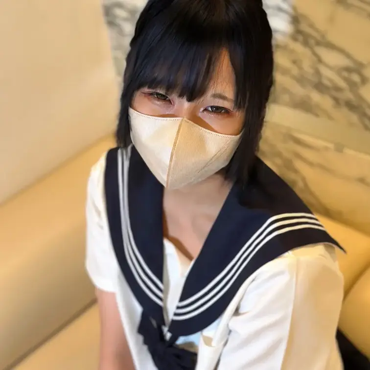 「18歳の無邪気な笑顔なのに、身体のラインは完全に反則級。
あのピュアさで距離を詰めてくるから、こっちの理性がまじで飛