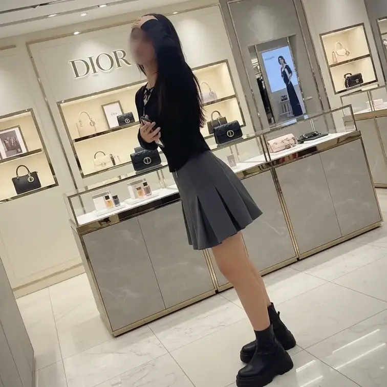 学年一の可愛い大学1年生のMちゃん（19歳）👩🏻

今年から東京都内の有名私立大に通うMちゃん。可愛さと綺麗を両立さ