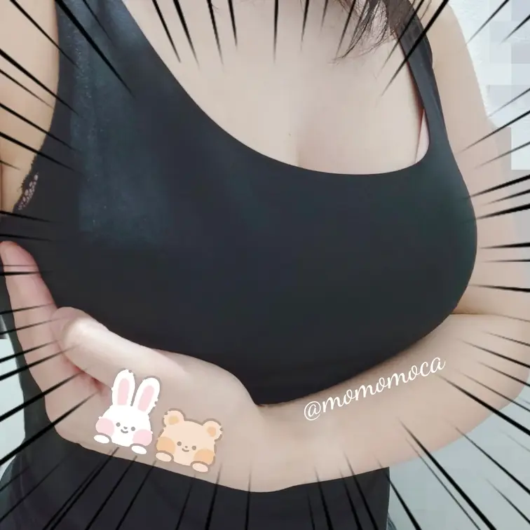 凄くお久しぶりです(*^^*)もかです。
何年も更新しておらずすみません💦
あれから人妻→1児の母になりました。需要