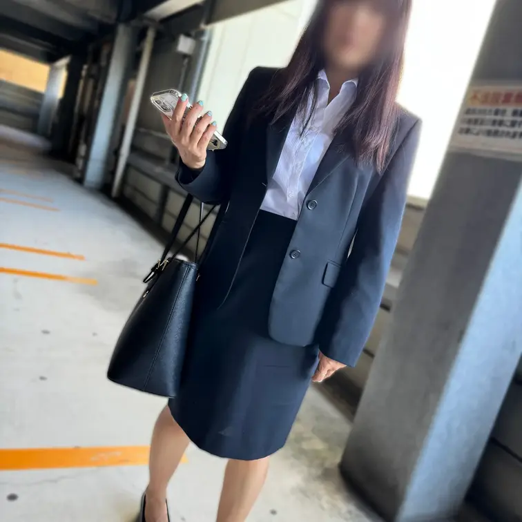 昼は真面目な部下。
夜は、、、
