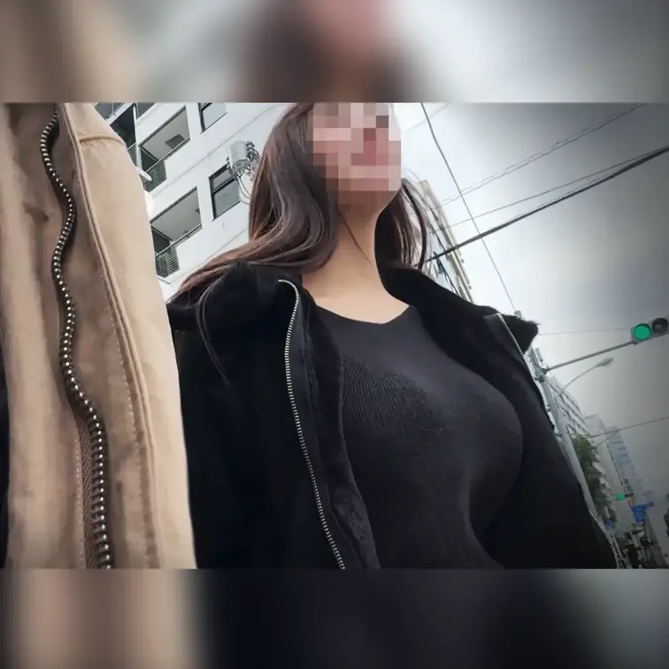 【無料】Hカップ妻とランチ後にホテルで密着。
やっと会うことができたのは人妻のゆうきさん。韓国料理のランチの後に勢いで