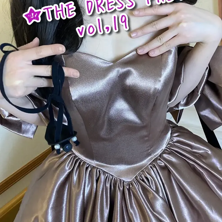 ご覧頂き有難うございます♪

ドレスやロングスカートを着たままでのエッチ
いわゆる「着衣えっち」をメインテーマとし