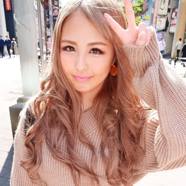 このギャルとハメまくってきました。可愛い顔して結構すごいです♥

本編顔出し


素人/個人撮影/3P/おっぱ