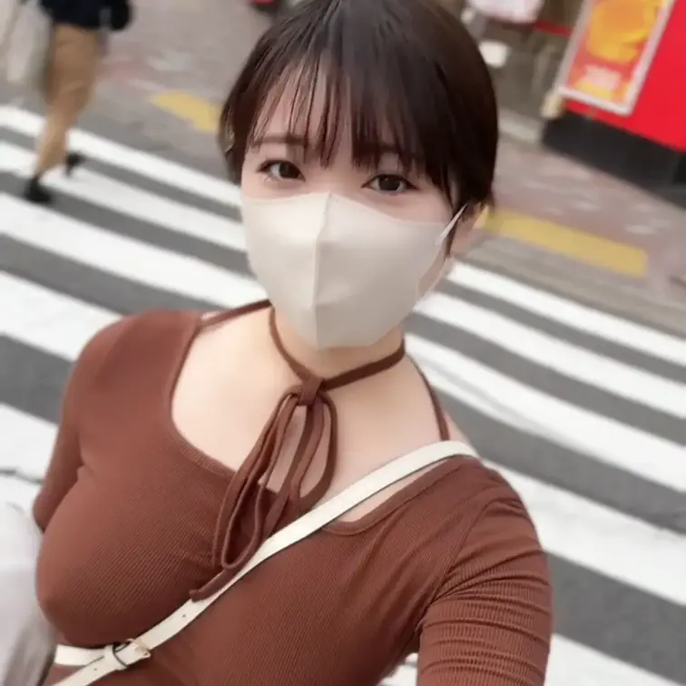 右側にある"いいね"を押してから見てください！
すずのこと応援してくれる人はもちろんブックマークも押してくれるよね？