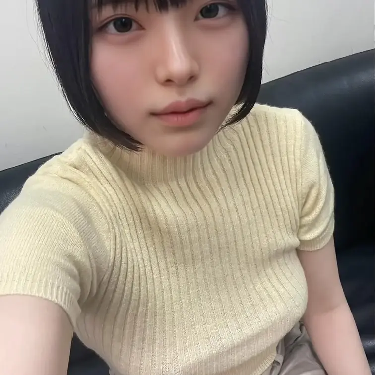 つけてないんだけど見えちゃってる？

#ノーブラ #個撮 #Eカップ