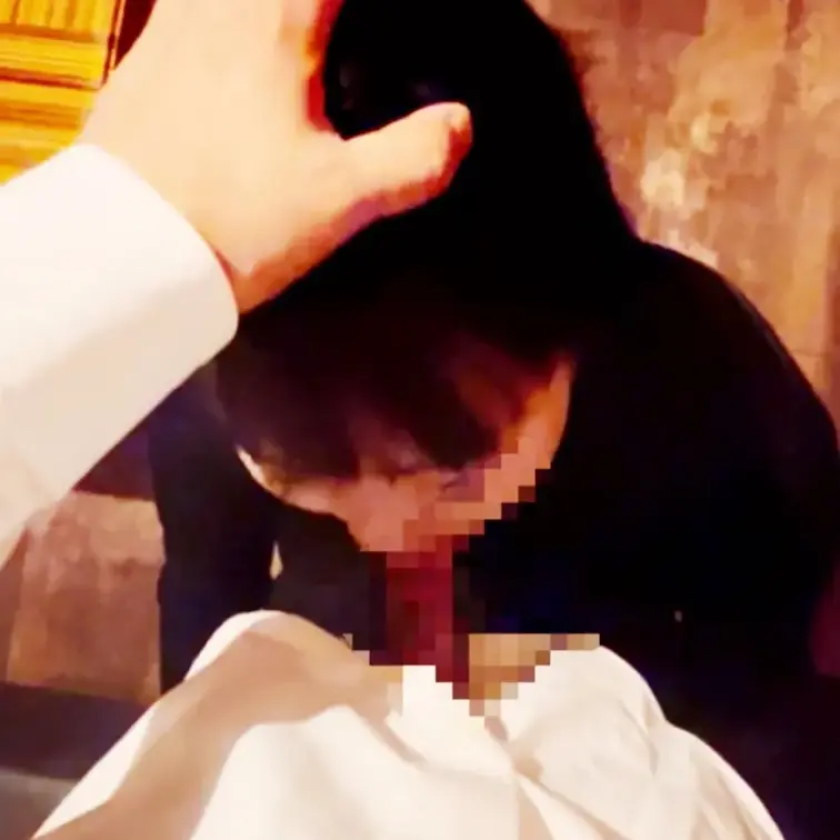 ❤️白昼不倫現場❣️バレたら即削除‼️❤️

取引先の営業マン様と真昼間のラブホで即シャクイラマ〜立ちバック〜パック
