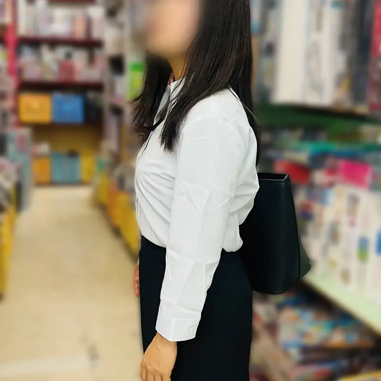 ー 田村杏奈は変態潮吹き社員 ー

会社のみんなに教えてあげたい

"営業部の田村杏奈はクジラだよ"って🐳
