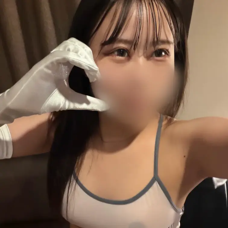今回の撮影で使用した手袋はアウローラ スーパーフィットウエディンググローブ 60cm Sサイズになります。
⚠️女の子