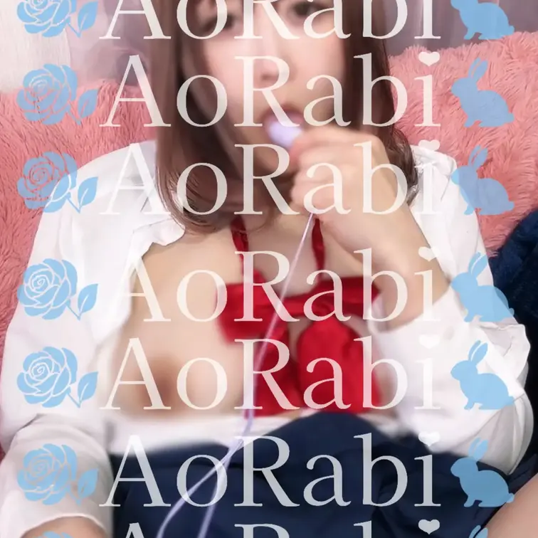 熟女のセーラー服💙🐰
ローター&吸うやつ💘
動画は近日投稿予定だよ｡･*･:♪