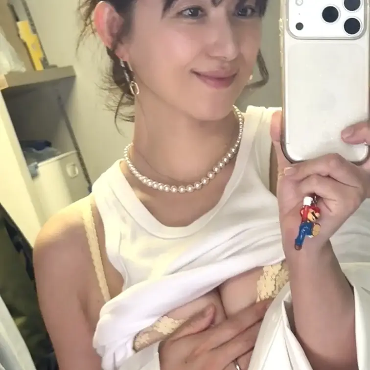 【にと子日記】
この、昨日の服装の中身、昨日投稿しようと思って文章入力してるうちに寝ちゃった。
どことなく昭和レトロ