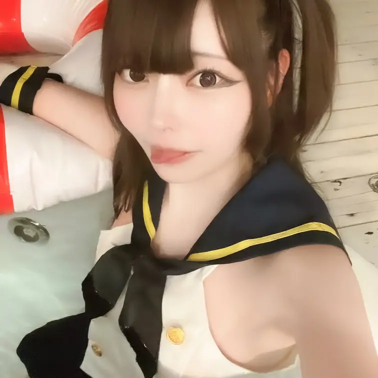 お外のお風呂で…///ひみつのくぱあ❤️濡れお尻❤️ぱんつにくいこみハミ出るぷにまんこ❤️㊙️😍
