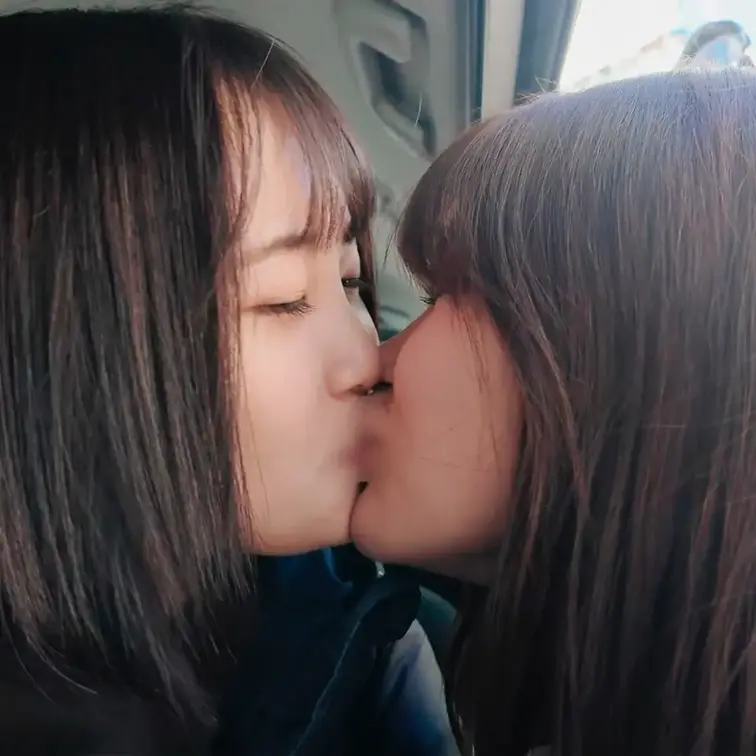 ハニカミ接吻旅行 旅行中ずっとキスしたら…もっと好きになって離れられなくなりました。ベロを絡ませ身体を重ねた1泊2日の恋