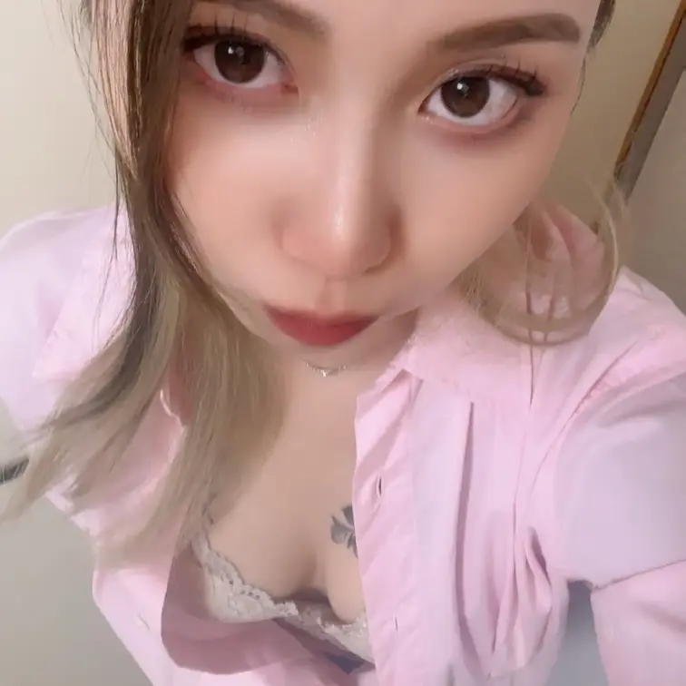 谷間～♡挟んでみる？♡