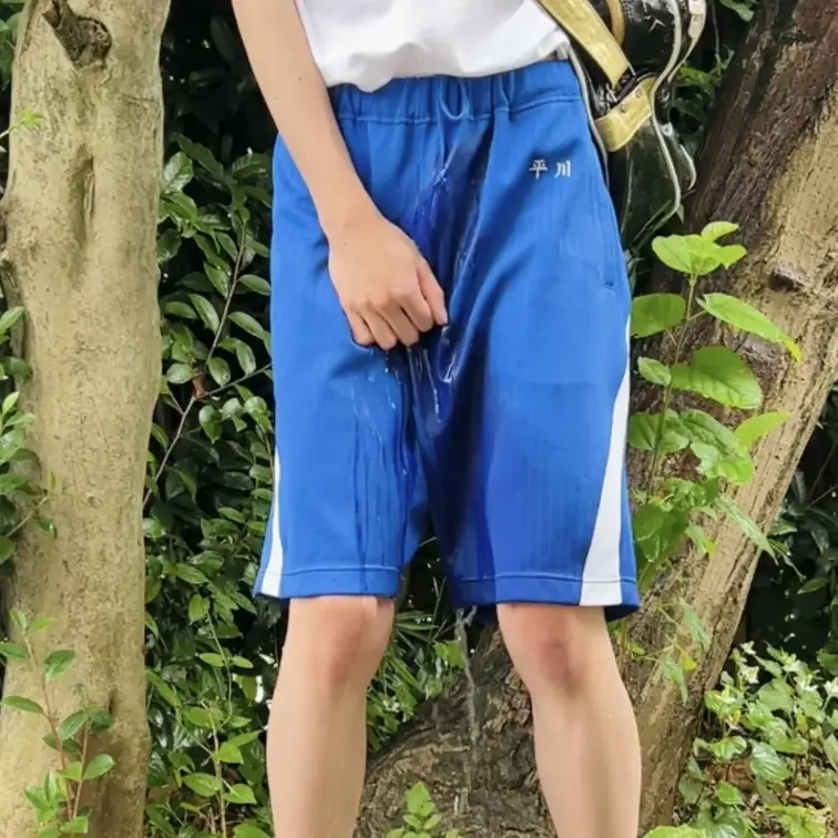 犬ションあとのお○にーおもらし
