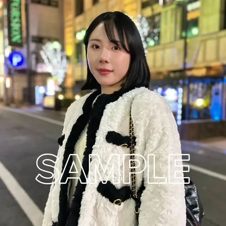 #55 MANAMI(27)
今回ストリートスナップに協力してくれたのは、普段は塾講師として働いているMANAMIちゃ