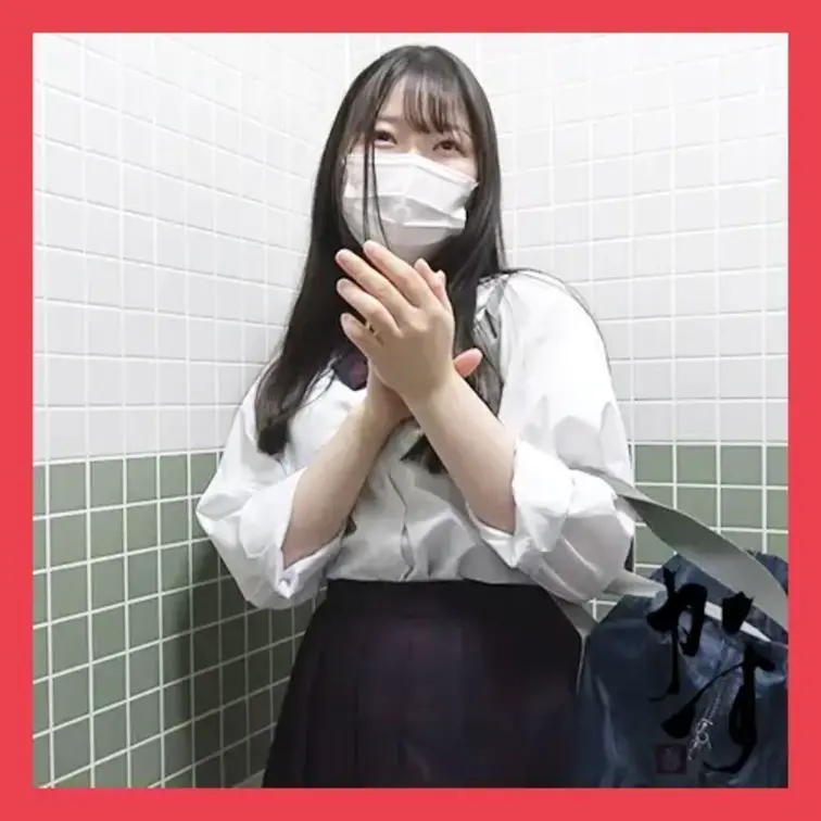 【夏盛り女子】笑顔が可愛いアイドル系女の子の濃厚フェラが最高ｗ頭を押さえつけてのイラマで口内発射ｗ

↓ 本編動画は