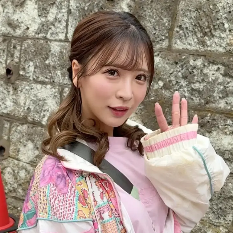 #325【NOA 21歳】
今回ストリートスナップに協力してくれたのは、ピンクでまとめたコーデがオシャレなNOAちゃん