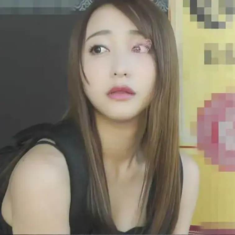 ロックからEDMからごちゃ混ぜ系の夏イベントに来てたバンギャですが

どぶめたる史上最高の美女と言ってもいいと思いま