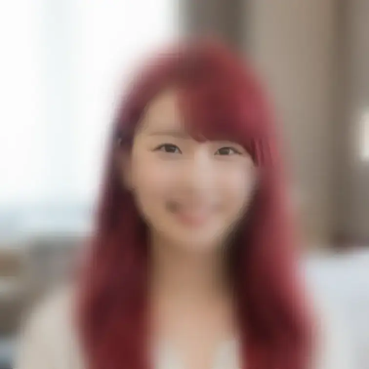 派手髪のスレンダーな女子大生。裏垢のオフ会に来ていた彼女と仲良くなって、そのままラブホに直行。M女気質な彼女におもちゃで