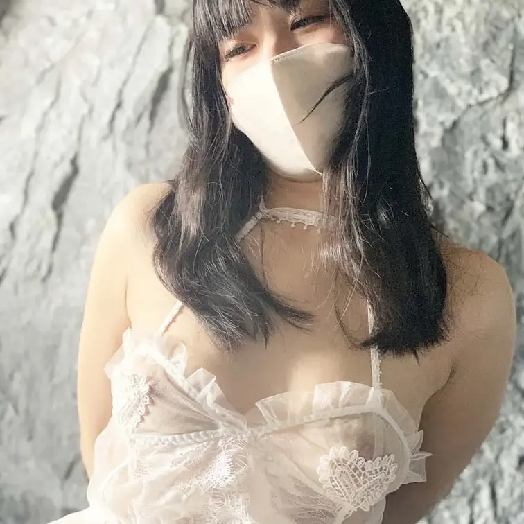 ラブホ🏩ってテーマパーク🎡みたいで楽しいと思いませんか❓
ここは洞窟みたいな露天風呂♨️があったりしてテンション上がり