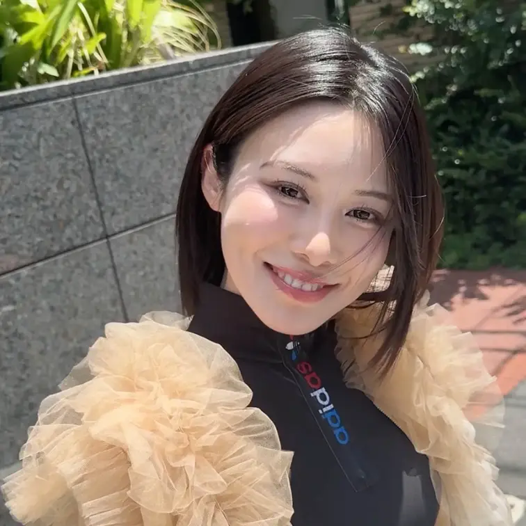 #294【RINA 25歳】
今回ストリートスナップに協力してくれたのは、ヘソ出しコーデがオシャレなRINAちゃん😎