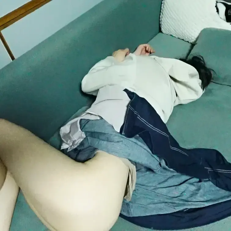 ６日振りのセックスで３連続中出し
久しぶりのセックスに早漏ぎみに３連続中出し