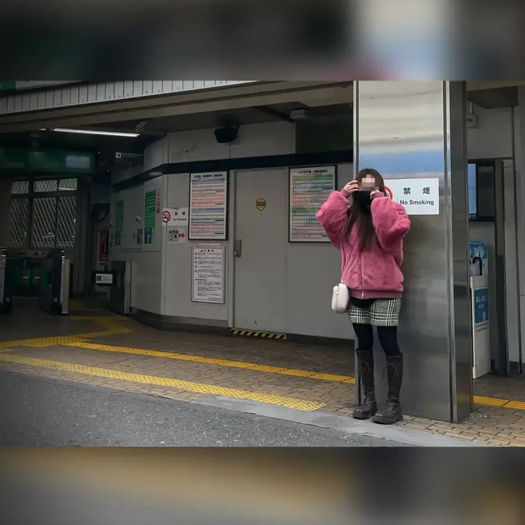 【無料】顔出し無しでティンダー女子と即ホテルへ。
当時、YouTubeで削除となった動画。顔出し無しで女子と会う企画で