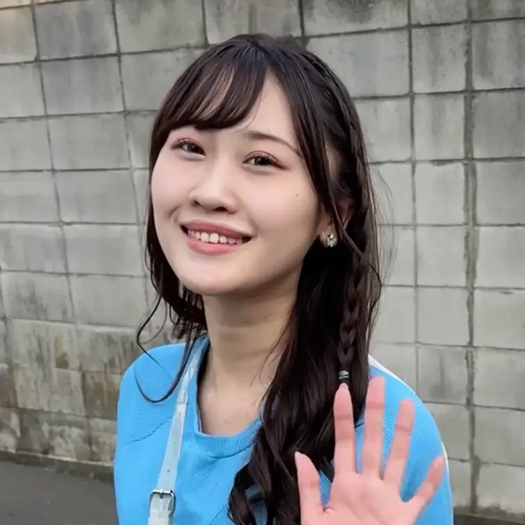 #280【ERINA 23歳】
今回ストリートスナップに協力してくれたのは、水色×白コーデがオシャレなERINAちゃん