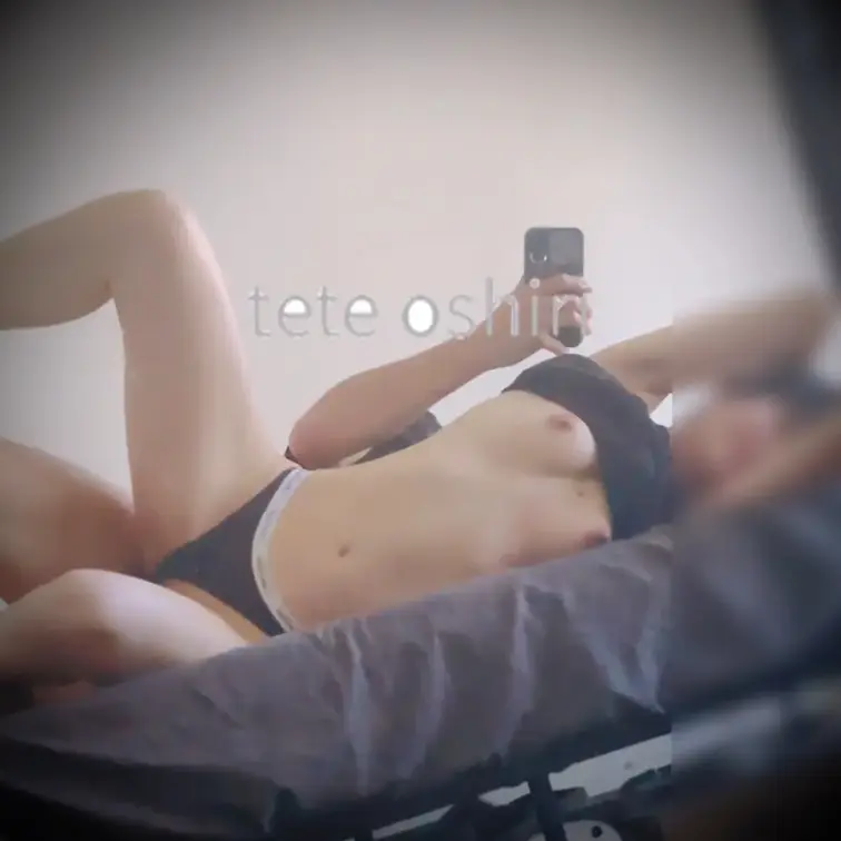 急に始まっちゃったから手ブレでごめんね☺️

私達の動画は、撮影しましょう！ではなく
sex を楽しんでたら、やら
