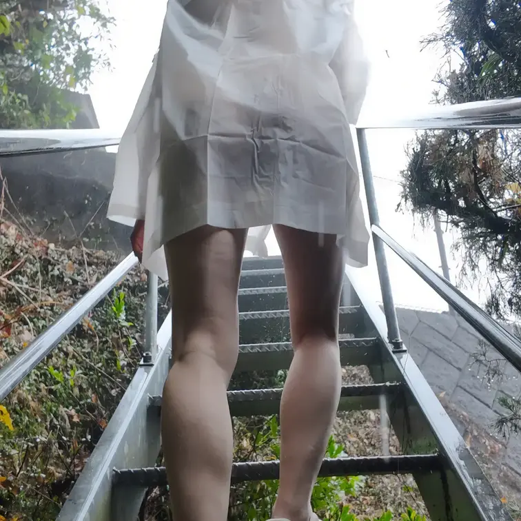☔雨の中、レインコートを着てお散歩

もちろんレインコートの中は何も着てないよ💛

💕💕💕💕💕💕💕💕💕💕💕💕💕💕