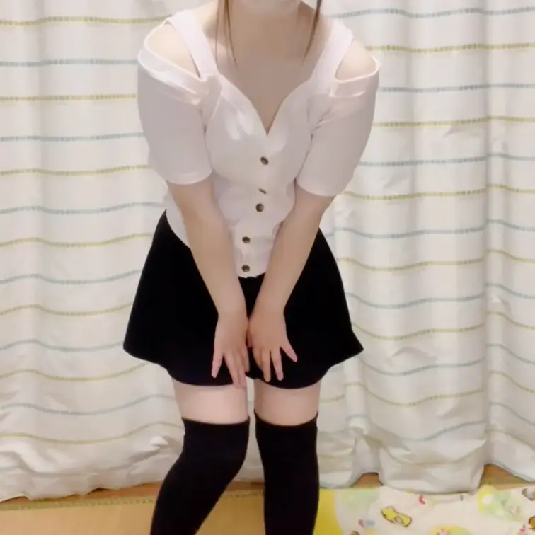 欲求不満のムチムチボディ🫣💕
今日ずっとムラムラしてた💕