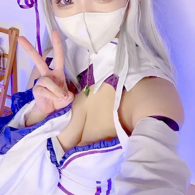 どう♥？　久々のコス、似合ってるかな♥？


＿＿＿＿＿＿＿＿＿＿＿＿＿＿＿＿＿＿＿＿＿＿＿＿
♥♡♥♡♥♡♥♡
