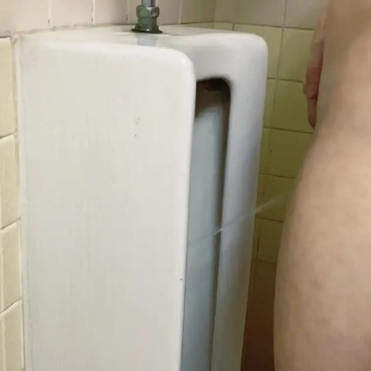 「もしも立ちション便器があったなら/If there was a standing toilet」
2023/1/16