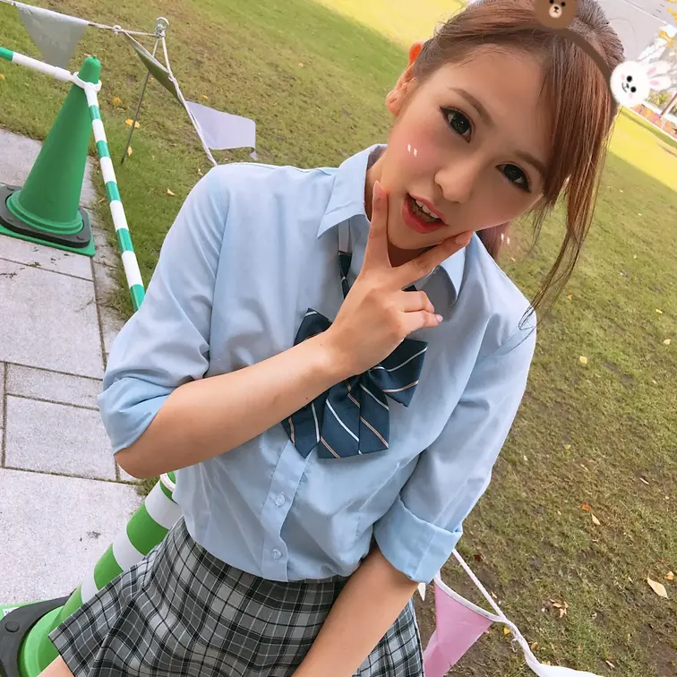 色白ピチピチギャルを3Pで膣奥発射！！みんなで気持ちよくなっちゃおう！


本編顔出し

素人/個人撮影/おっ