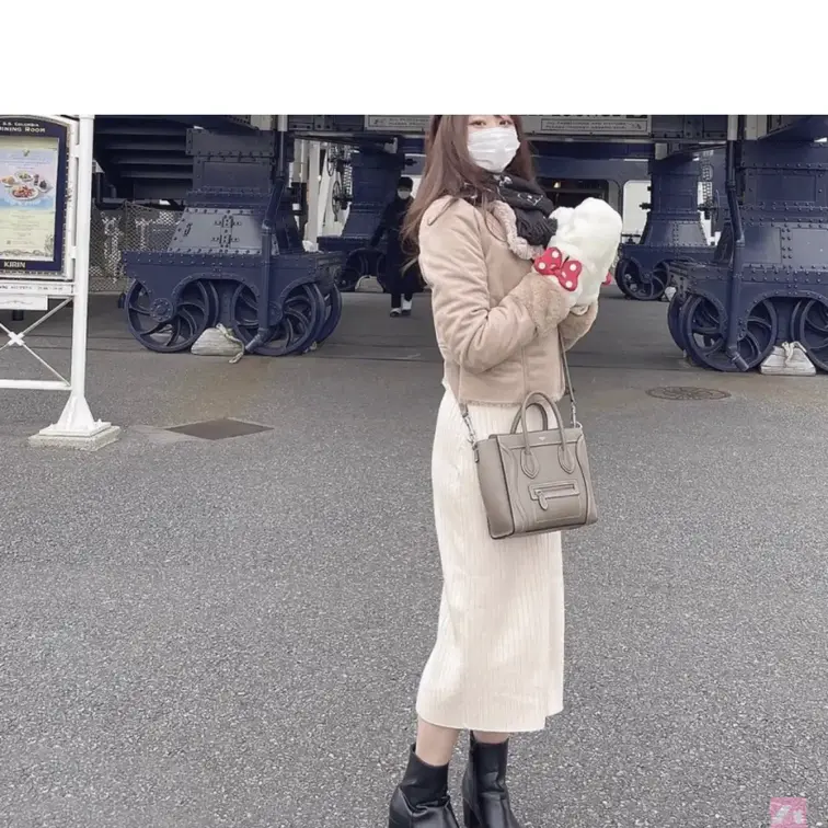 マッチングアプリで知り合った26歳彼氏持ちの子とハメ撮りの続きです。
中出ししてもいいとのことだったので、遠慮なく中に