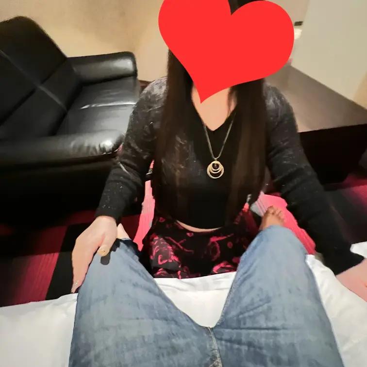 ❤️不倫デートで妊娠？アプリの出会い系で知り合ったエッチ過ぎるだぁりん様❤️

ノーパンで待ち合わせしてラインで連絡