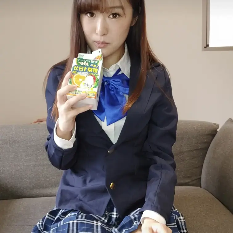 J◯いちごパンツ