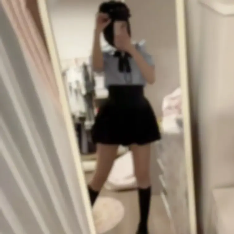 帽子被ったら服青いしポリスメンぽくなったww
