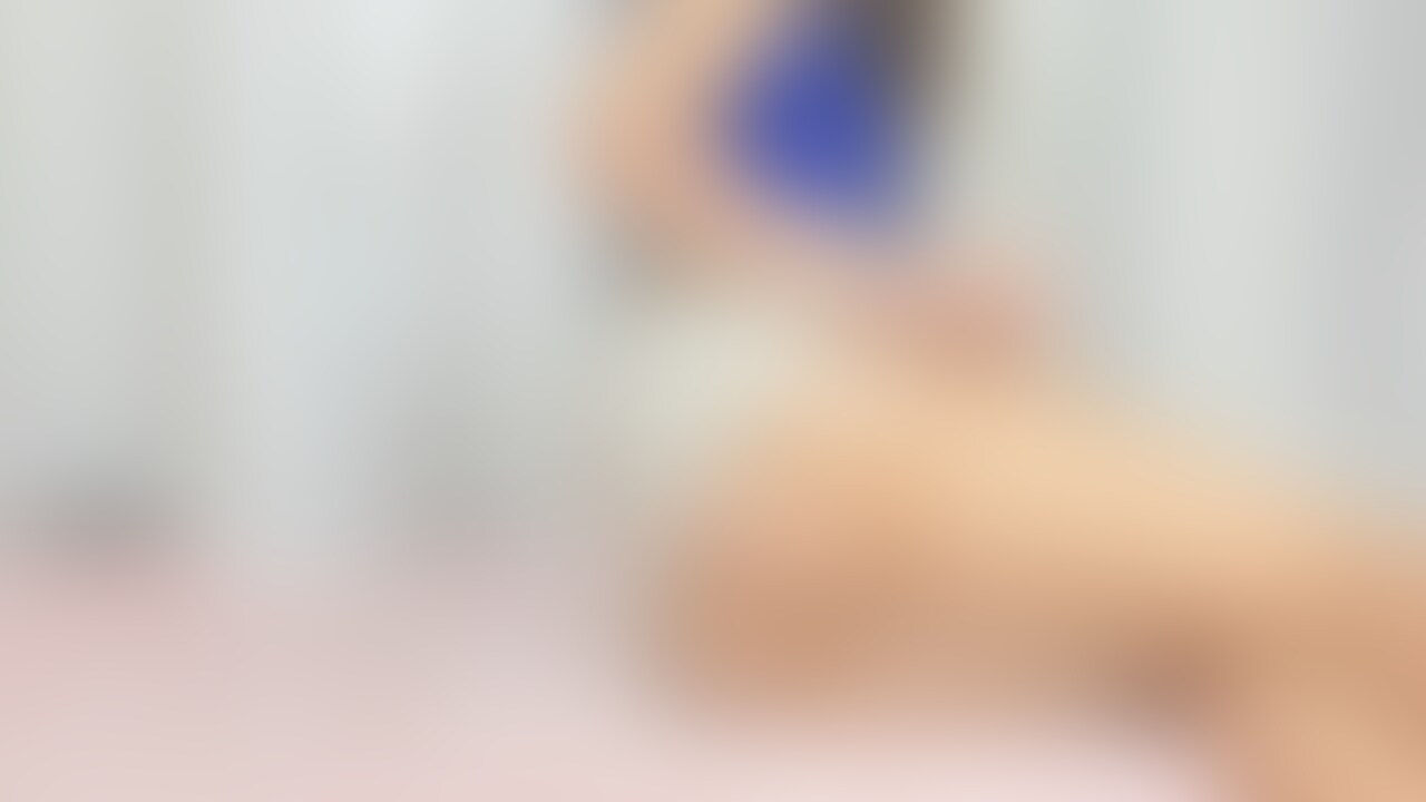 ガーターストッキングはいてみました🥰💕💕 (2/2)