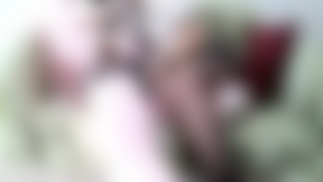 【ぬいペニ】
ぬいぺに現象って知ってますか?
ぬいぐるみペニスの略で、人畜無害だと思っていた男友達に告白された時の女子の気持ちを皮肉った言葉らしいですw
でもなんかエッチな言葉だからくまちゃんにディルド付けて試してみちゃいました(*ノωノ)
……何言ってるんだろう私 (2/2)